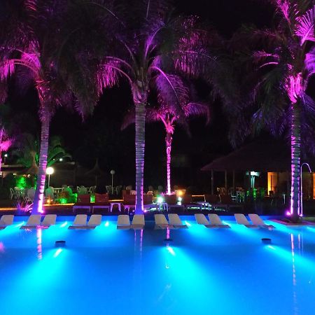 Hotel Termal Emperatriz Termas de Río Hondo מראה חיצוני תמונה