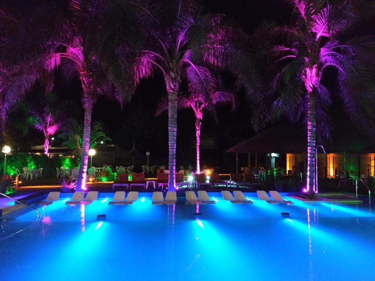 Hotel Termal Emperatriz Termas de Río Hondo מראה חיצוני תמונה